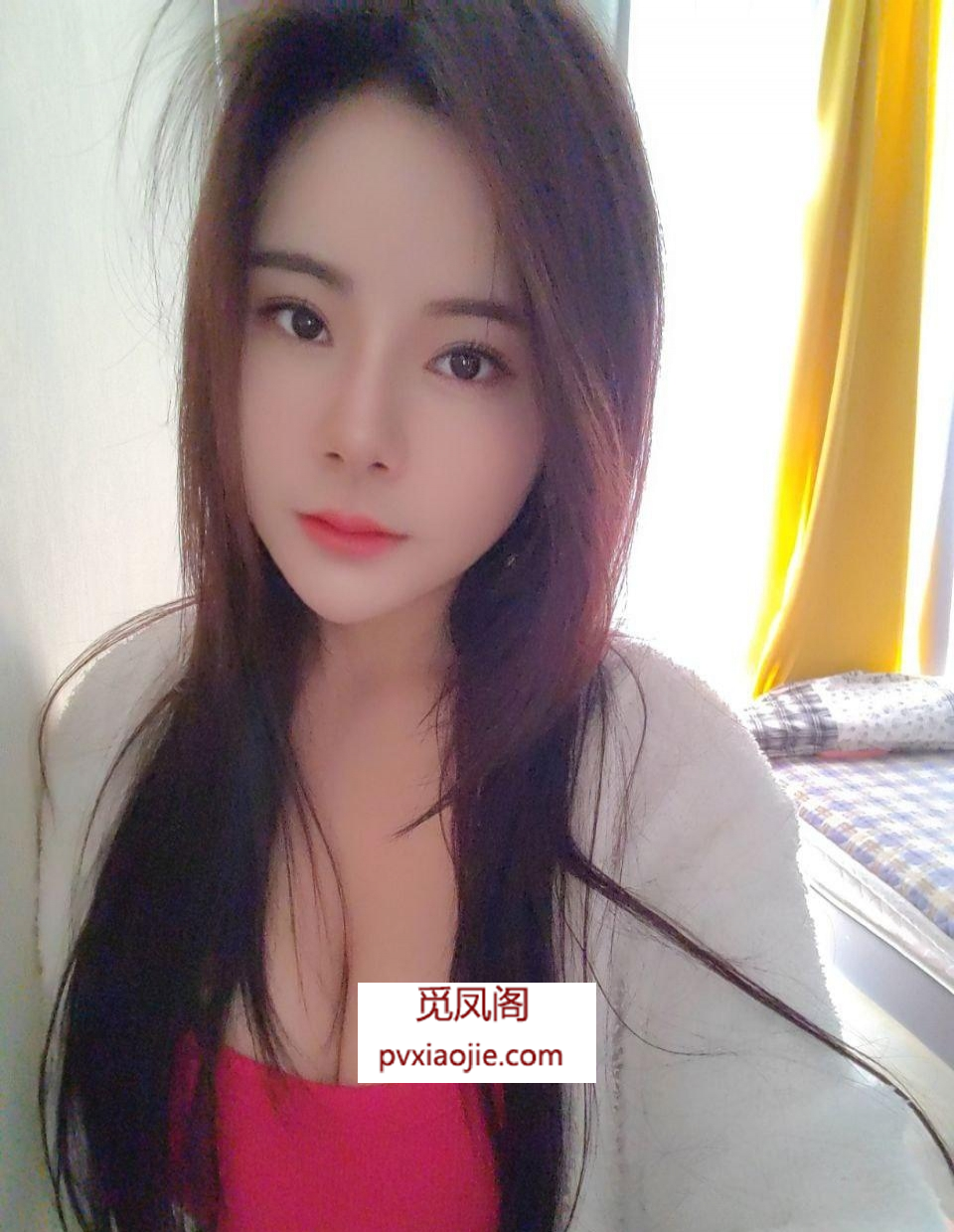 大胸美少妇