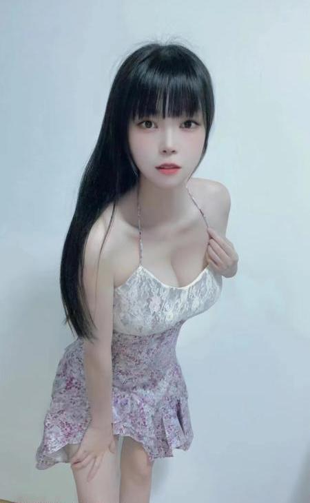 美乳甜小米